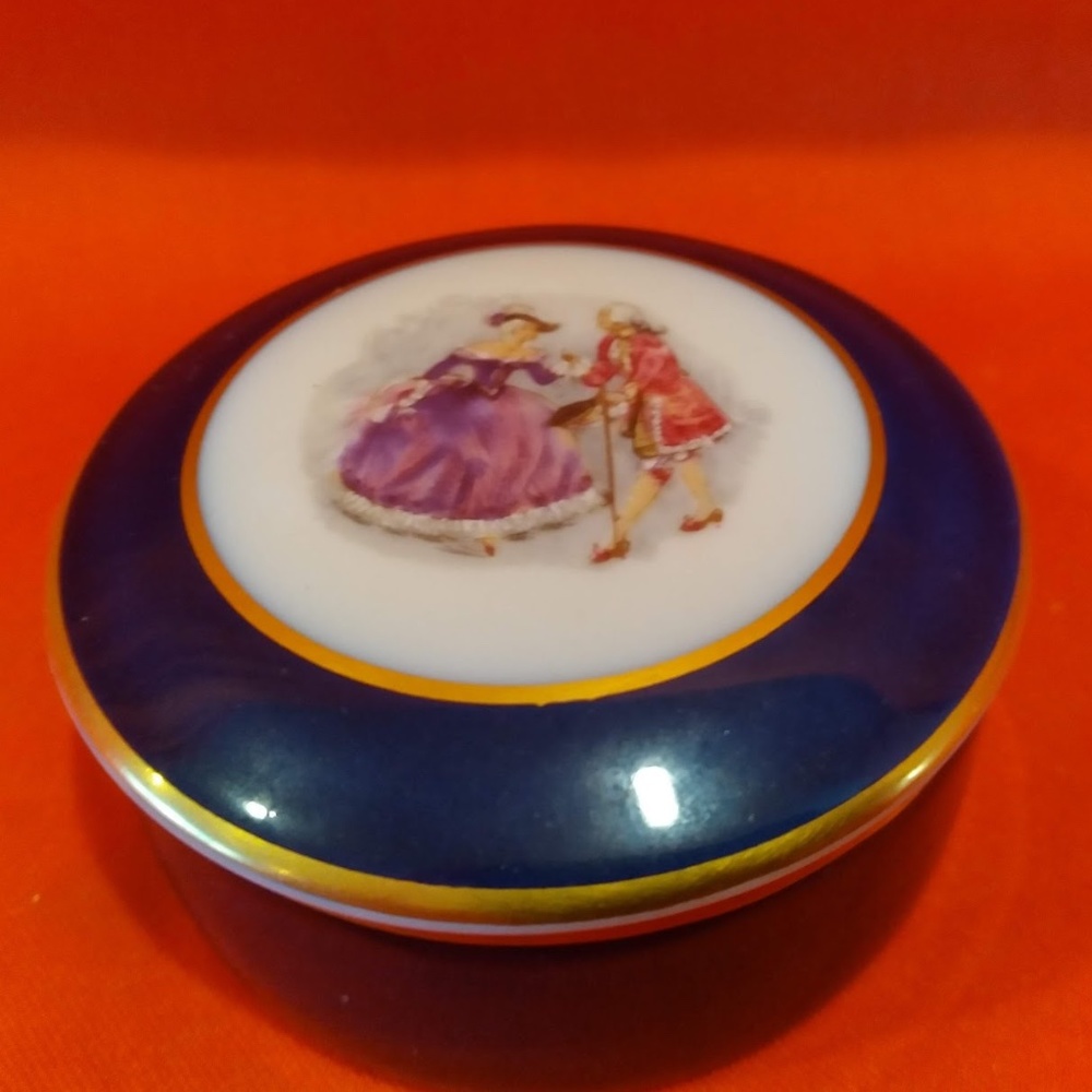 Limoges Ribes Cobalt Blue and 22K Gold Porcelain Trinket Box Made in France